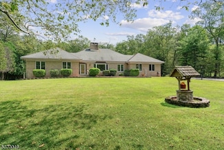 94 Mount Vernon Rd, Columbia, NJ 07832