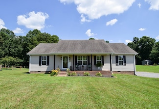 3290 Rocky Mound Rd, Westmoreland, TN 37186