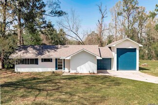 12175 Armstrong Dr, Baton Rouge, LA 70816