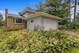 1948 Margaret St N, Saint Paul, MN 55109