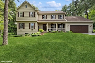 3909 Wyndwood Dr, Crystal Lake, IL 60014