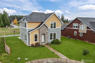 708 Miller St, Winlock, WA 98596