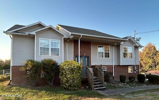 132 Ridgefield Dr, Dandridge, TN 37725