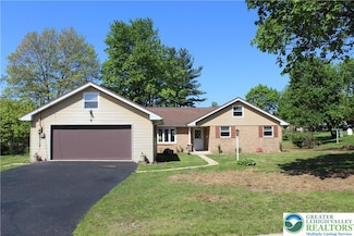 410 S 8th St, Lehighton, PA 18235