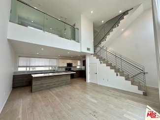 5403 W Wilshire Vista Ln, Los Angeles, CA 90019