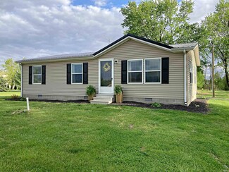 1563 E 300 S, Washington, IN 47501