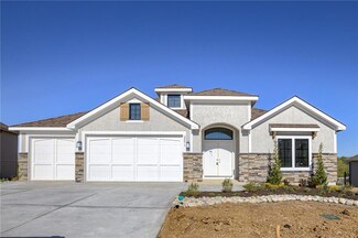2571 NW Riverview Dr, Riverside, MO 64150