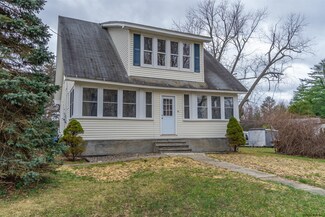 114 Seaman Ave, Castleton On Hudson, NY 12033