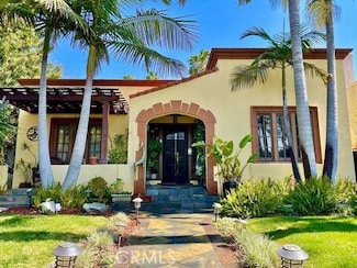 916 S Highland Ave, Los Angeles, CA 90036