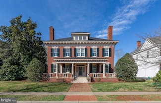 1304 Washington Ave, Fredericksburg, VA 22401