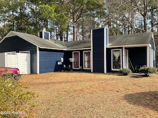 316 Pine Valley Rd, Jacksonville, NC 28546
