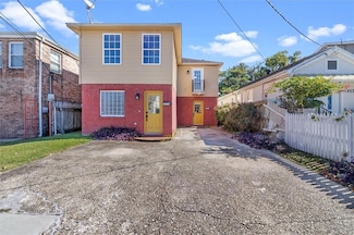 4631 Annette St, New Orleans, LA 70122