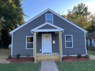 1236 10th St, Waynesboro, VA 22980