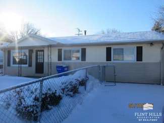 1913 W 17th St, Junction City, KS 66441