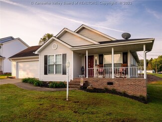 21 Long St, Winfield, WV 25213
