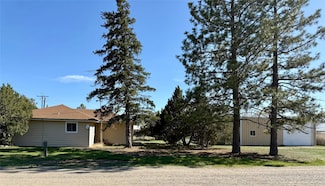 106 S Garner St, Brady, MT 59416