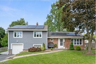 97 Knoll Terrace, West Caldwell, NJ 07006
