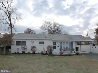 208 Suffolk Rd, Fairless Hills, PA 19030