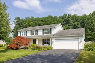 153 Redcedar Dr, Rochester, NY 14616