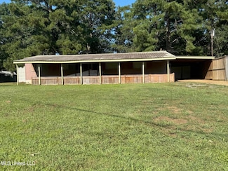 1213 Lake Shore Dr, Byram, MS 39272