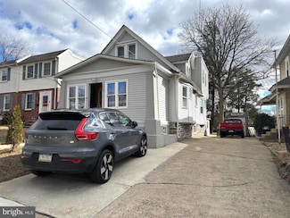 205 Windsor Ave, Upper Darby, PA 19082