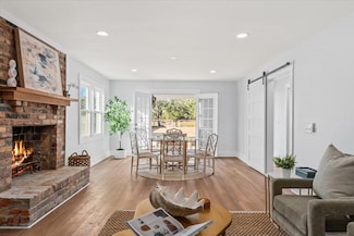 1894 Capri Dr, Charleston, SC 29407
