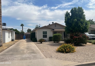 1419 E Earll Dr, Phoenix, AZ 85014