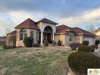 554 Country Club Ln, Tompkinsville, KY 42167