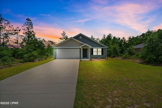 3979 Oxford Ave, Chipley, FL 32428