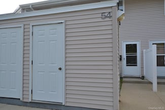 54 Townhouse Rd S Unit 54, Huntington Station, NY 11746