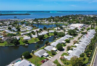 9423 Kingston Dr, Bradenton, FL 34210