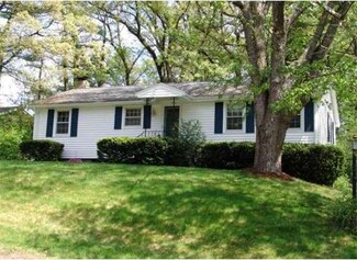 31 Carey Ave, Burlington, MA 01803