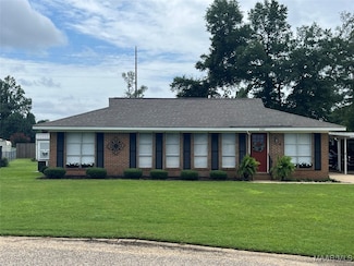 2607 Pine Tree Cir, Selma, AL 36701