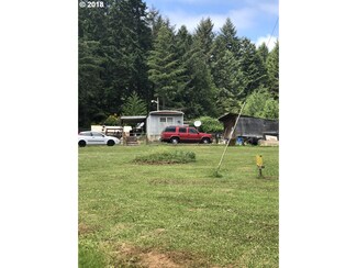 24805 W Demming Rd, Elmira, OR 97437
