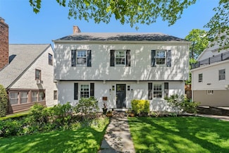 11 Carwall Ave, Mount Vernon, NY 10552