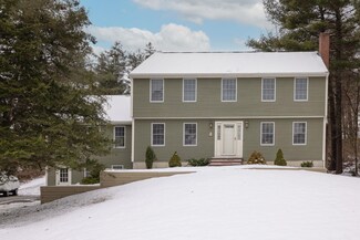 13 Sumac Ln, Durham, NH 03824