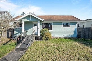 438 Front Ave SW, Castle Rock, WA 98611