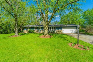 1129 Cedar St SW, Demotte, IN 46310