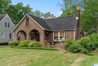 26 Norman Dr, Mountain Brook, AL 35213