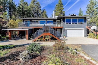 1028 Border Ln, Moscow, ID 83843