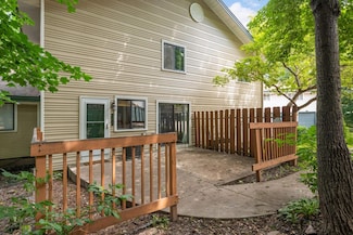 2783 Upland Ct, Plymouth, MN 55447