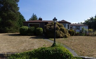 901 S Magnolia Ln, Tacoma, WA 98465