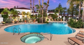 8311 E Vía de Ventura Unit 2, Scottsdale, AZ 85258