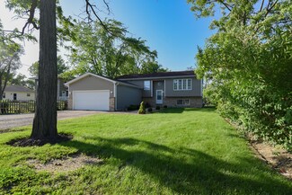 2618 30th St, Zion, IL 60099