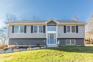 11 Bangor St, Lanesborough, MA 01237