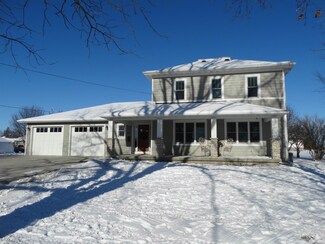 312 E Main St, Waukon, IA 52172