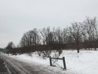3271 King Graves Rd, Vienna, OH 44473