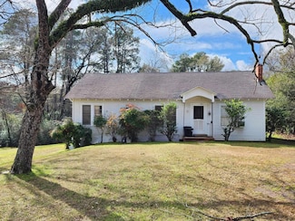 512 Tenaha St, Center, TX 75935