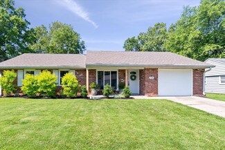 924 Ridgewood Dr, Plainfield, IN 46168