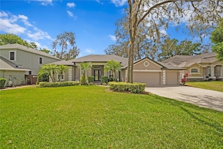 122 Falling Water Dr, Brandon, FL 33511